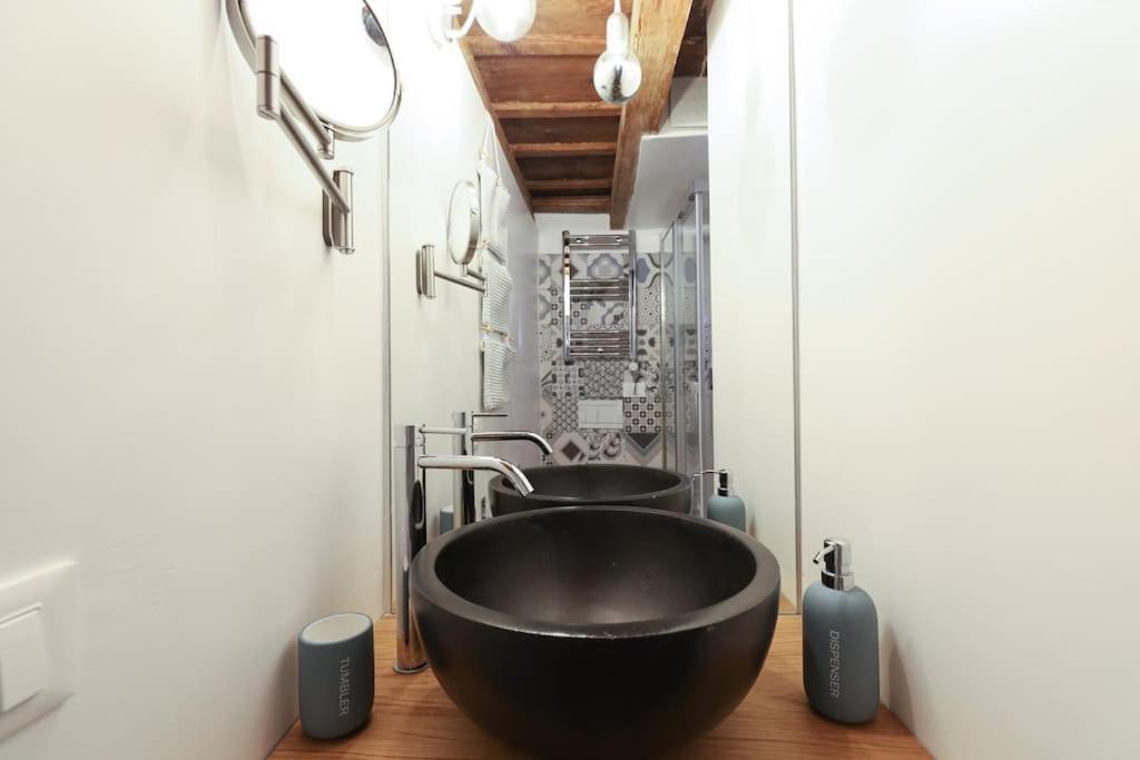 Cozy Loft Navigli, Close To Duomo And Bocconi - Italy Flat Vacation 米兰 外观 照片