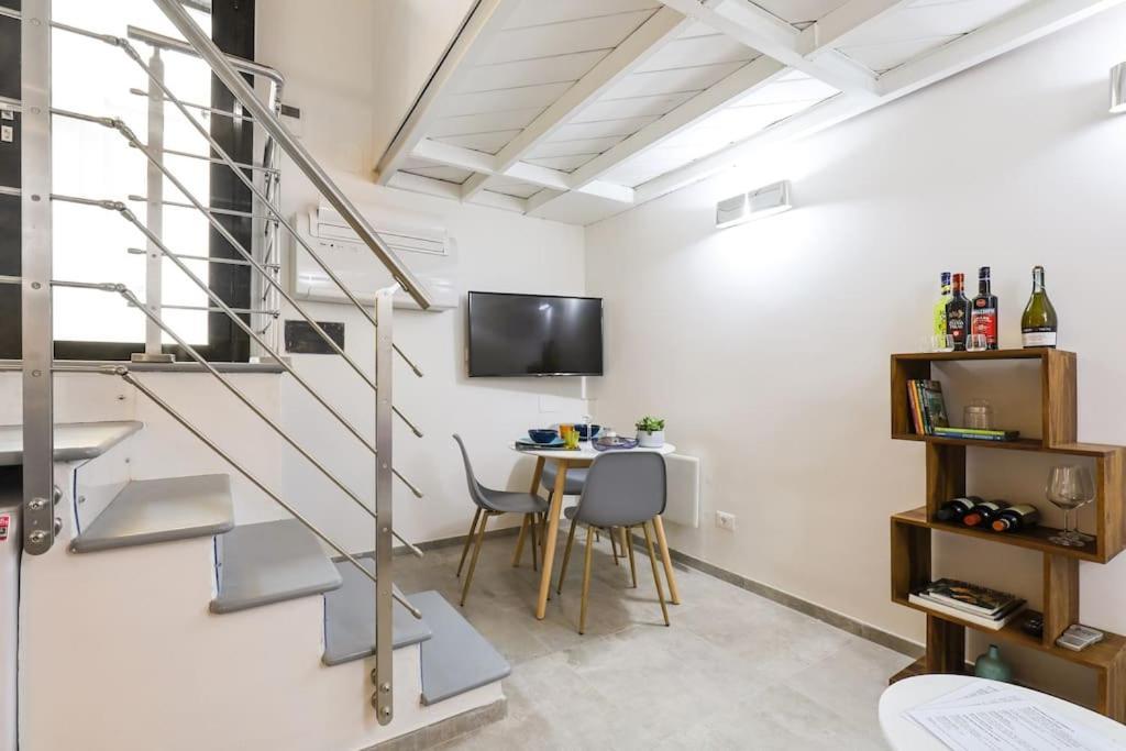 Cozy Loft Navigli, Close To Duomo And Bocconi - Italy Flat Vacation 米兰 外观 照片